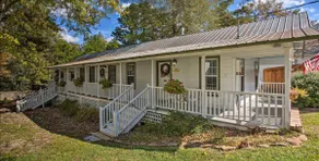 *NEW* Cottage-King Bed/Fireplace/Bikes - Image 4