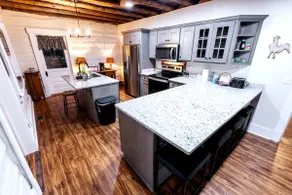 Caryn’s Cozy Cabin Hampden-Sydney - Image 2
