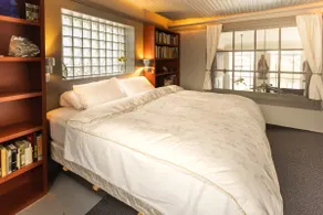 Luxury 1920s Bank Loft, Art Gallery & Music Space in Tomales, CA - Image 4