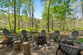One-of-a-kind mountain cabin w hot-tub, near the Shenandoah NP - Image 4
