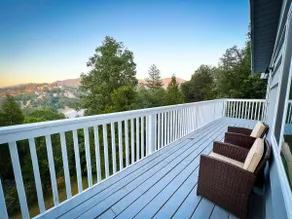 Hot Tub ~TESLA LVL2 Charger ~ Modern 2Br 2Bth ~ AC - Image 3