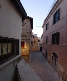 At Vicolo Torlonia - Image 2