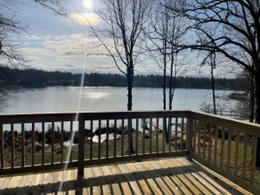 Hart Lake Cottage - Image 3