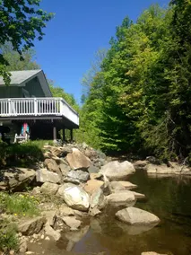 Cozy Riverfront Home, 1mi to Mt Snow, free shuttle - Image 2