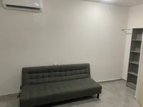 2 cheap apartments in an industrial area - Image 2