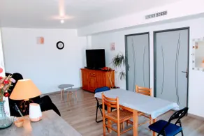 Le 16 BIS air-conditioned apartment PMR Vouneuil s/s Biard - Image 3