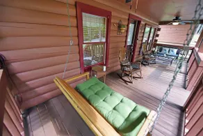 Lazy Horse Lodge - 2 King Bed Log Cabin w/ Hot Tub - Image 4