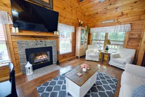 Lazy Horse Lodge - 2 King Bed Log Cabin w/ Hot Tub - Image 5