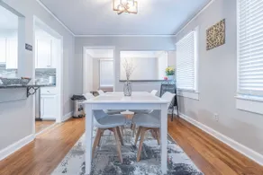 ⭐️⭐️⭐️Spacious Capitol City Charmer near Downtown!!!⭐️⭐️⭐️ - Image 4