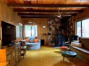 Groovy Cabin in the Woods - Image 2