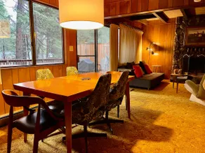 Groovy Cabin in the Woods - Image 5