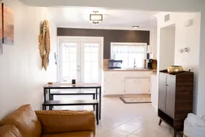 Comfy & Beautiful Modern Mojave Desert Condo - Image 5