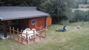 Camper in a chalet - Image 3