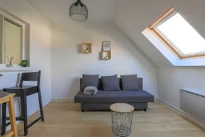 Casa Nostra - Superb Apartment Behind the Train Station - Image 2