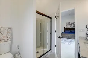 Spacious Studio Apt walking distance to RD America - Image 3