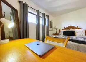 Corner Condo w/sunset views, close to downtown - Image 4