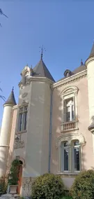 Charming studio at Château Leugny - Image 4