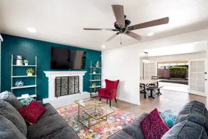 Tempe/College Ave - Pool, Putting, and 2 masters! - Image 3