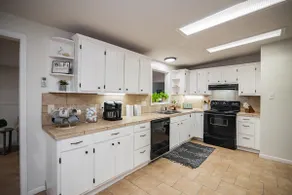 Fun Getaway Home: Close to Beach & Boat Dock - Image 5
