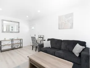 Remodeled 1 bedroom apartment 2 blocks to beach! - Image 2
