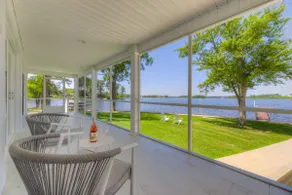 Modern Villa - Lake Views - Image 3