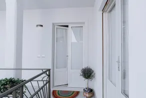 Picche Accommodation, 2nd floor with sunny terrace - Image 4
