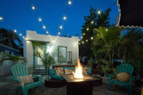 Charming Downtown Beach House - Image 3