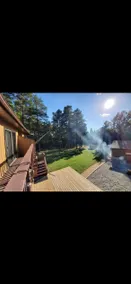 Cheerful 4-bedroom cottage with free parking. - Image 3