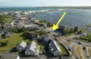 Coastal 4 Bedroom House - Steps from Beach - Image 2