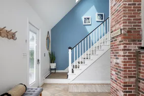 Coastal 4 Bedroom House - Steps from Beach - Image 3