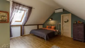 Barn attic for hiding - Image 3