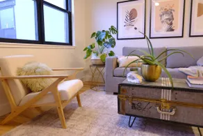 Luxury condo w/ mountain views, close to downtown! - Image 2