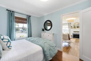 Charming Beach Cottage - Image 2