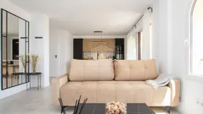 \"Mijas Costa Modern 2 Bed Apartment\" avec vue sur la mer et la montagne, piscine et jardin - Image 3