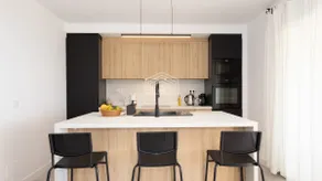 \"Mijas Costa Modern 2 Bed Apartment\" avec vue sur la mer et la montagne, piscine et jardin - Image 4