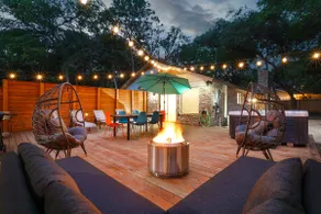 Pool~Hottub~Yoga Gym~Game Room~Fire Pit - Image 3