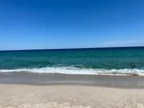 Updated 1 Bed 1 Bath Apt 1 Block to the Beach - Image 4