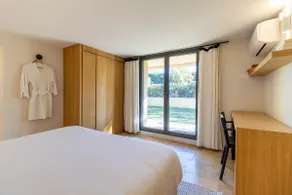 Mougins Collection - Suite with whirlpool and overflow bath in Mougins Village - Image 5