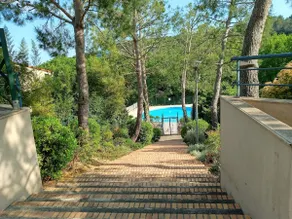 apartment with pool and air conditioning - Image 2