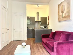 Warm Apartment On the Doorstep of Holyrood Palace - Image 2