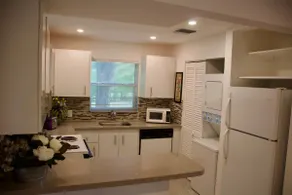 Private Guest House in Horse Ranch Haven in Miami - Image 3