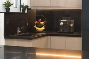 G&J Deluxe Apt - Image 5
