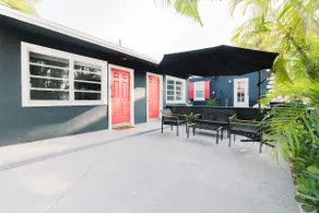 Spacious & Open Studio Condo Steps2 Water w/ Patio - Image 5