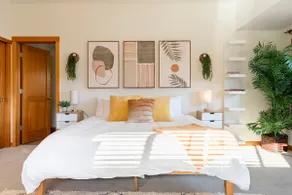 King Bed | A/C | 95 Walk Score | Home Office - Image 2