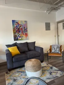 Modern Downtown Studio living! Walker’s paradise! - Image 4