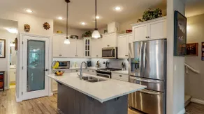 4 Bedroom Cottage on Osoyoos Lake - Private Beach and Clubhouse - Image 3