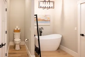 Modern suite w/ soaker tub, huge shower & a view! - Image 4