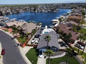 Waterfront w/ Pool/Jacuzzi & 6 Mins to Fast Water - Image 2