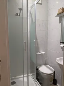 Adorable Studio Room - Image 4