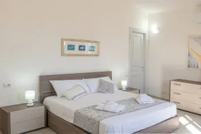 Villa d'Oro | sea view | 50 meters from Capoterra beach - Image 2